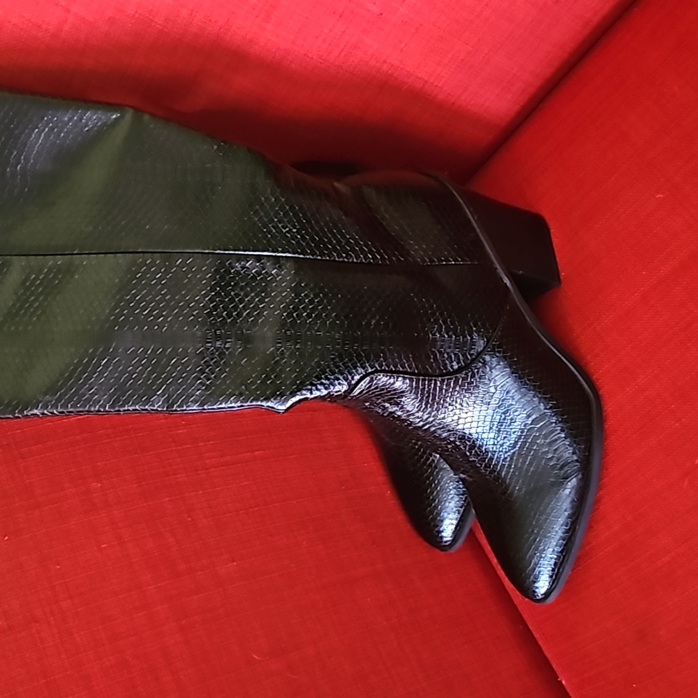 Dolce vita black boots size 11